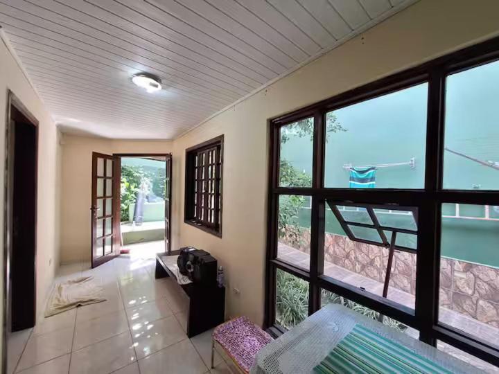 Casa Aconchegante Em Curitiba Hotel Luaran gambar