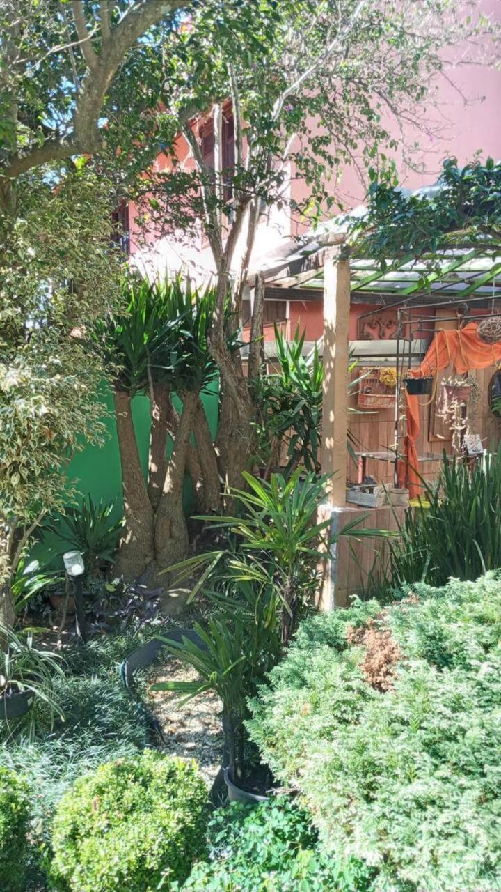 Casa Aconchegante Em Curitiba Hotel Luaran gambar